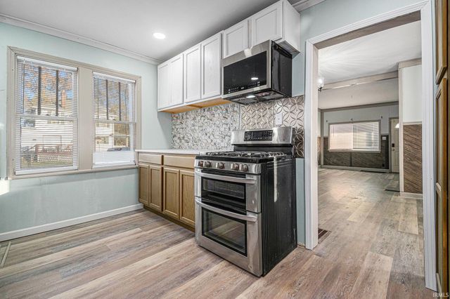 1413 W Indiana Avenue, South Bend, IN 46613