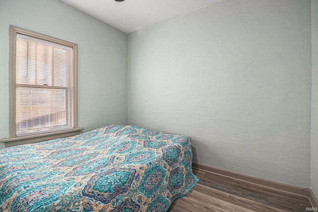 1413 W Indiana Avenue, South Bend, IN 46613