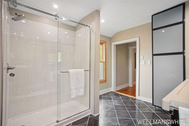 1005 Elizabeth Street, Saugatuck City, MI 49453