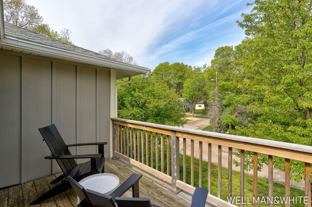 1005 Elizabeth Street, Saugatuck City, MI 49453