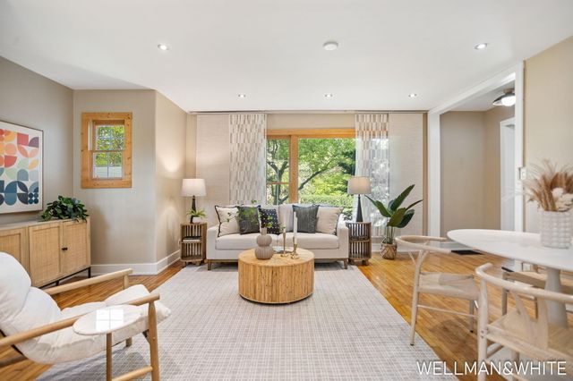 1005 Elizabeth Street, Saugatuck City, MI 49453