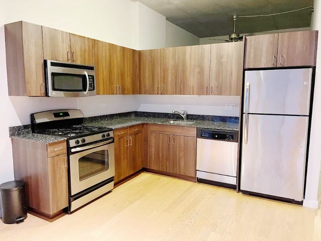 235 W Van Buren Street 2908, Chicago, IL 60607