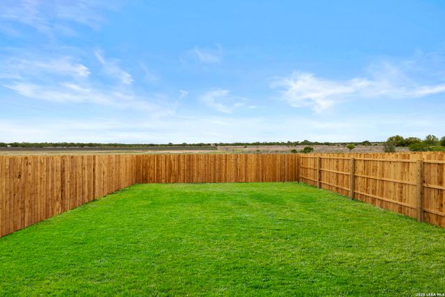 12711 Kathleen St, St Hedwig, TX 78152