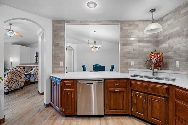 2190 DALY DRIVE, Green Bay, WI 54311