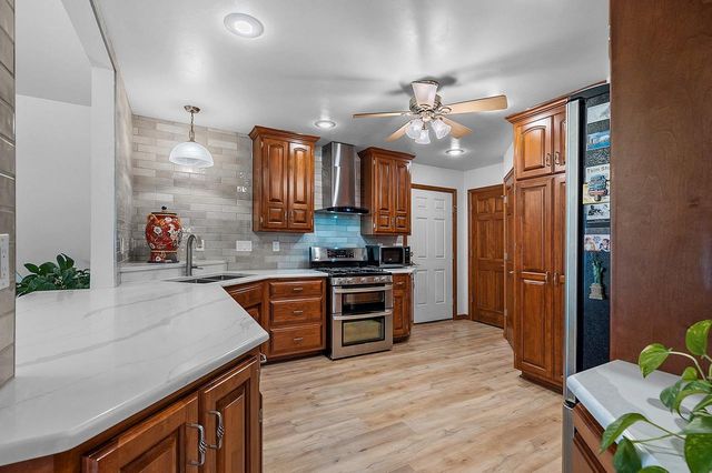 2190 DALY DRIVE, Green Bay, WI 54311
