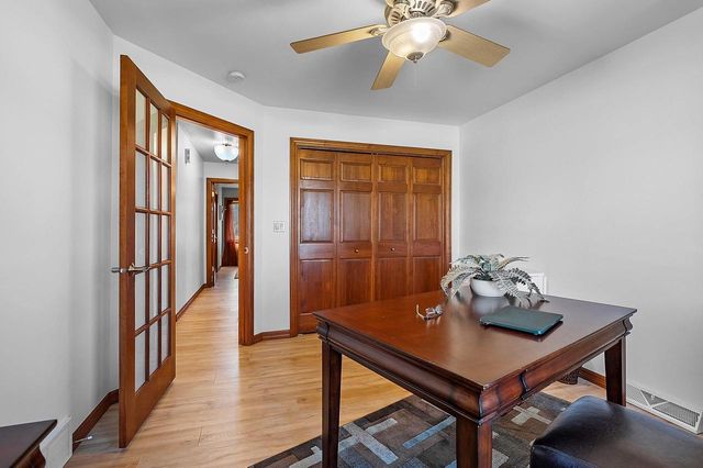 2190 DALY DRIVE, Green Bay, WI 54311
