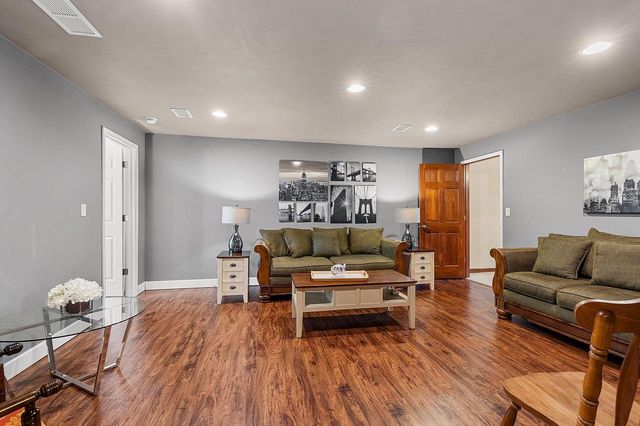 2190 DALY DRIVE, Green Bay, WI 54311