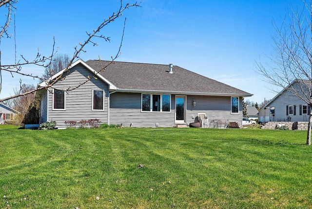 2190 DALY DRIVE, Green Bay, WI 54311
