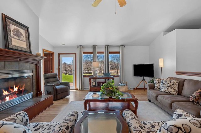 2190 DALY DRIVE, Green Bay, WI 54311