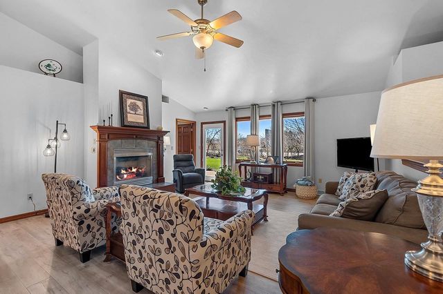 2190 DALY DRIVE, Green Bay, WI 54311