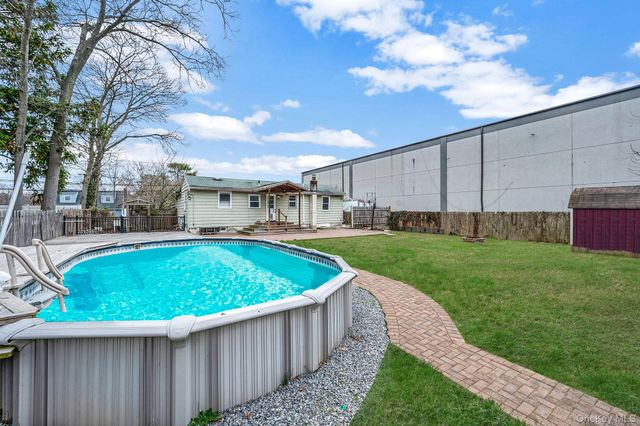 317 Centre Avenue, Lindenhurst, NY 11757