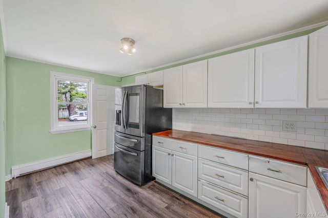 317 Centre Avenue, Lindenhurst, NY 11757