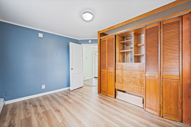 317 Centre Avenue, Lindenhurst, NY 11757