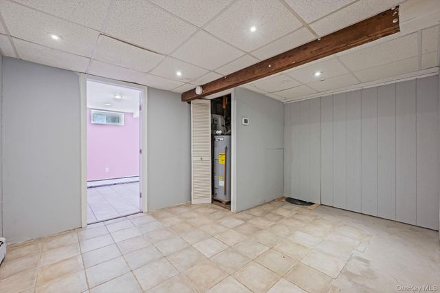 317 Centre Avenue, Lindenhurst, NY 11757