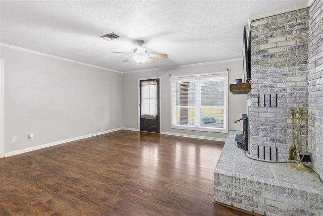 922 Beau Avenue, Lake Charles, LA 70611