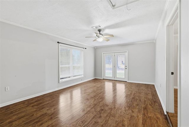 922 Beau Avenue, Lake Charles, LA 70611