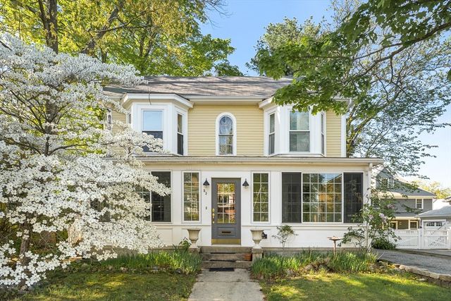 53 Lake Street, Winchester, MA 01890