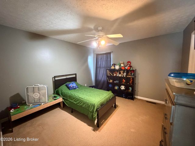 165 Woodfield Cir, Shelbyville, KY 40065