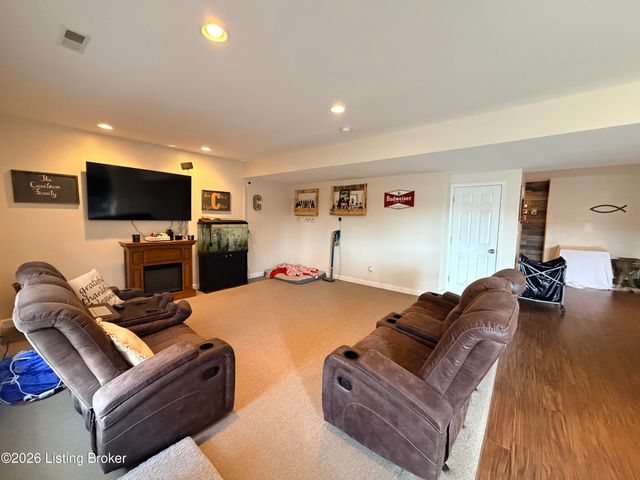 165 Woodfield Cir, Shelbyville, KY 40065