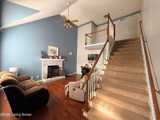 165 Woodfield Cir, Shelbyville, KY 40065