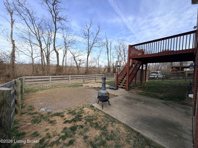 165 Woodfield Cir, Shelbyville, KY 40065