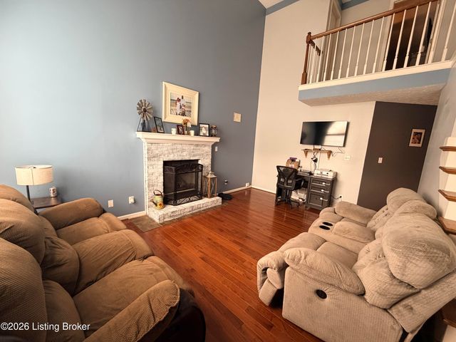 165 Woodfield Cir, Shelbyville, KY 40065