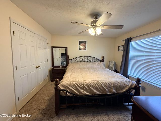 165 Woodfield Cir, Shelbyville, KY 40065