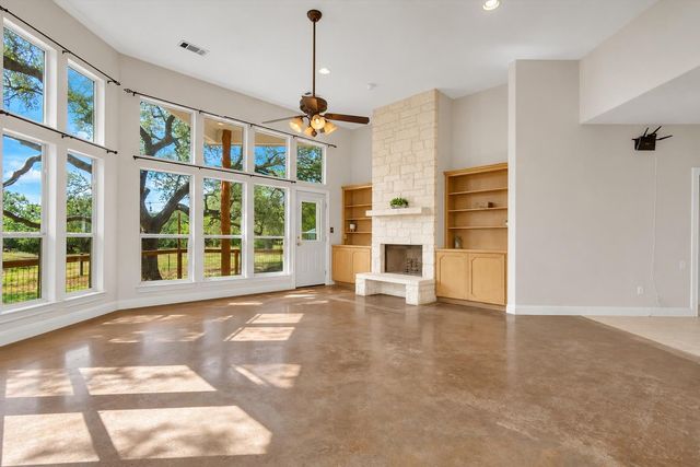 1120 Meadow Ridge DR, Dripping Springs, TX 78620