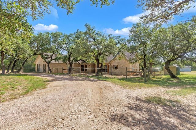 1120 Meadow Ridge DR, Dripping Springs, TX 78620