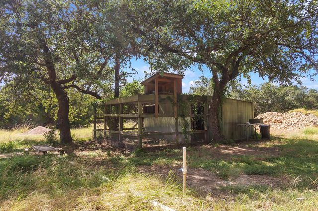 1120 Meadow Ridge DR, Dripping Springs, TX 78620