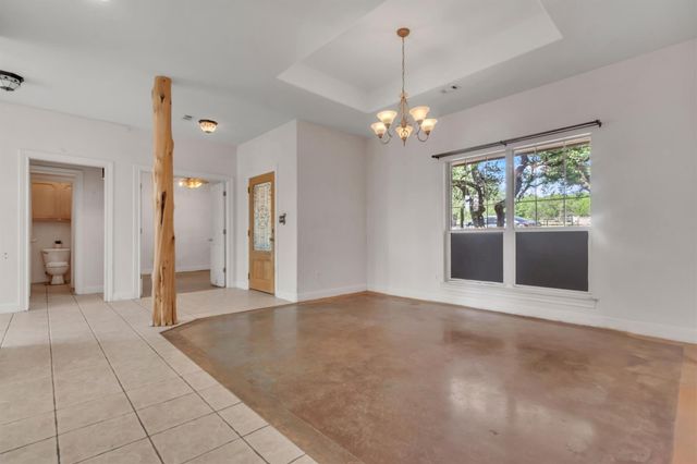 1120 Meadow Ridge DR, Dripping Springs, TX 78620
