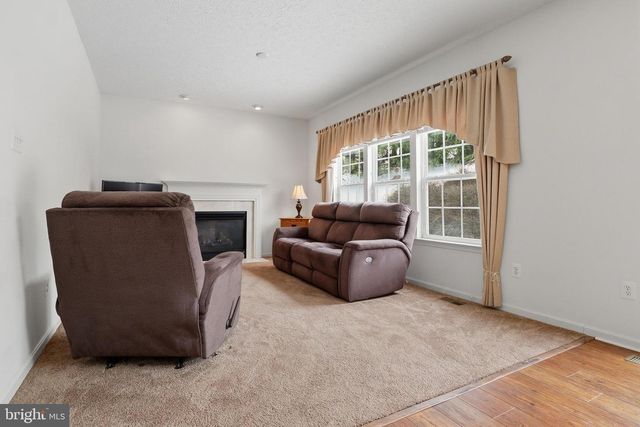 233 SUNSET CIR, Red Lion, PA 17356