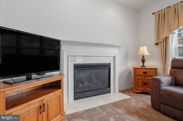 233 SUNSET CIR, Red Lion, PA 17356