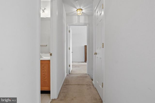 233 SUNSET CIR, Red Lion, PA 17356