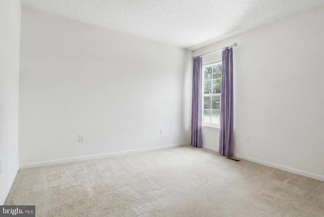 233 SUNSET CIR, Red Lion, PA 17356