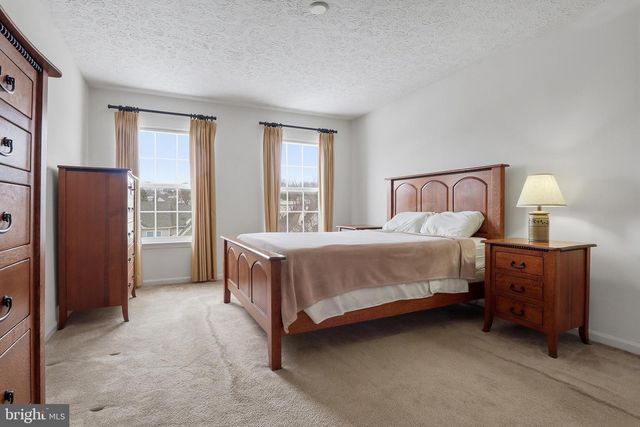 233 SUNSET CIR, Red Lion, PA 17356