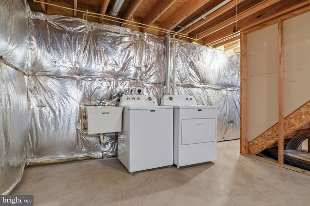 233 SUNSET CIR, Red Lion, PA 17356