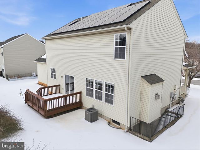 233 SUNSET CIR, Red Lion, PA 17356