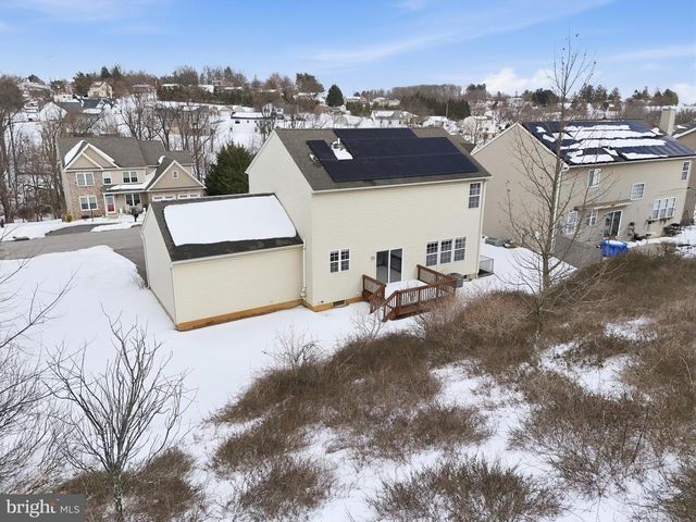 233 SUNSET CIR, Red Lion, PA 17356