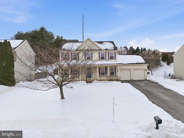 233 SUNSET CIR, Red Lion, PA 17356