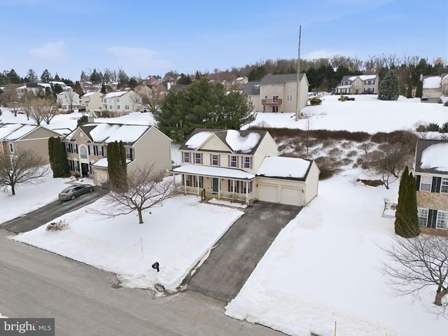 233 SUNSET CIR, Red Lion, PA 17356