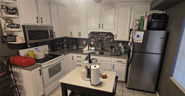 13911 3RD STREET, Dade City, FL 33525