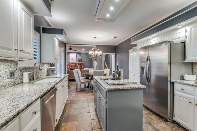 2400 Wild Rose Court, Arlington, TX 76006