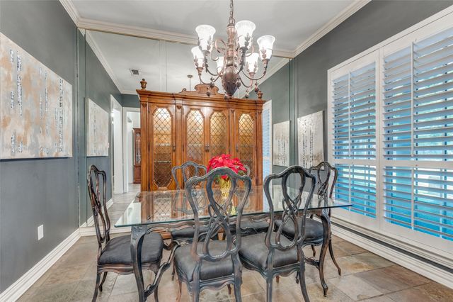 2400 Wild Rose Court, Arlington, TX 76006