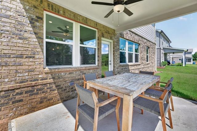 132 Sheryl Way, Loganville, GA 30052