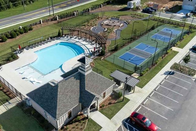 132 Sheryl Way, Loganville, GA 30052