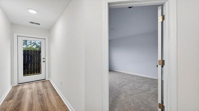 4633 Forest Hills Drive 1001, North Charleston, SC 29418