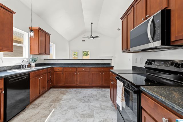 9278 RADFORD PLACE, Warrior, AL 35180