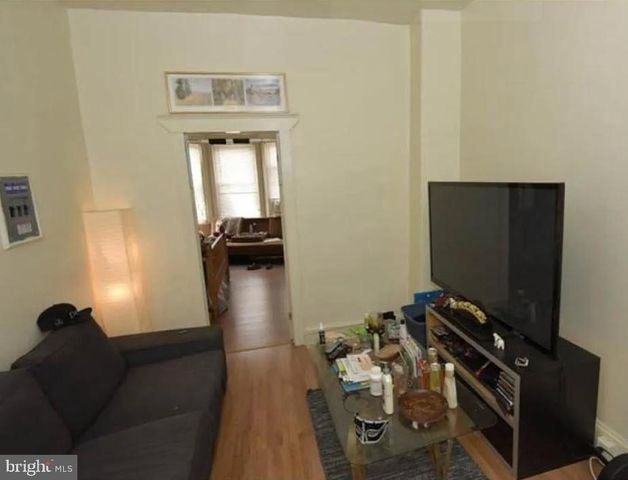 1831 S 5TH ST, Philadelphia, PA 19148