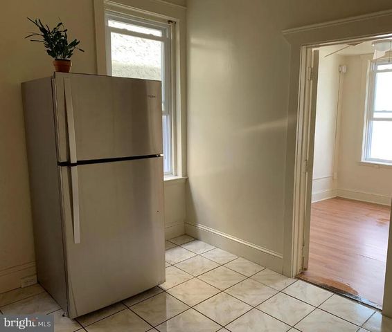 1831 S 5TH ST, Philadelphia, PA 19148